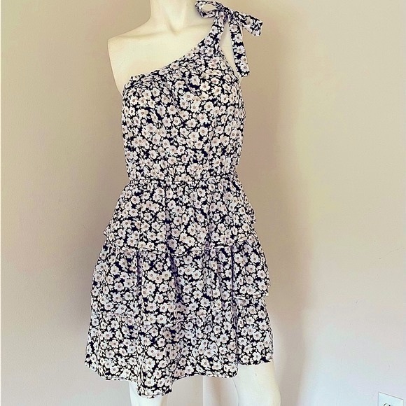 NEW pretty garden one-shoulder tiered ruffle dress - Picture 7 of 10